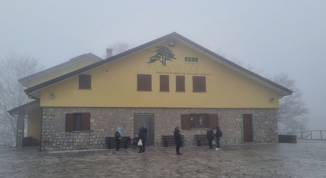 Refugio Fasanelli en el Parque Nacional del Pollino durante nuestra ruta por Pedarreto en Basilicata