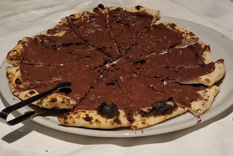 Pizza con Nutella para terminar.