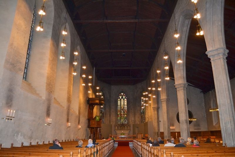 Interior gótico de la Domkirken Qué ver en Bergen, la joya hanseática
